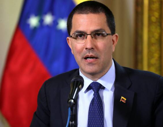 Jorge Arreaza tachó de «cínico» a Duque por acusar a Venezuela de proteger a las guerrillas