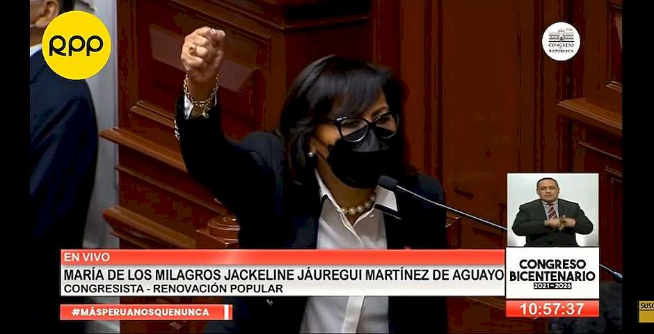 “Por mi Dios, la vida y la familia”: pastora Milagros Aguayo jura como congresista del Perú
