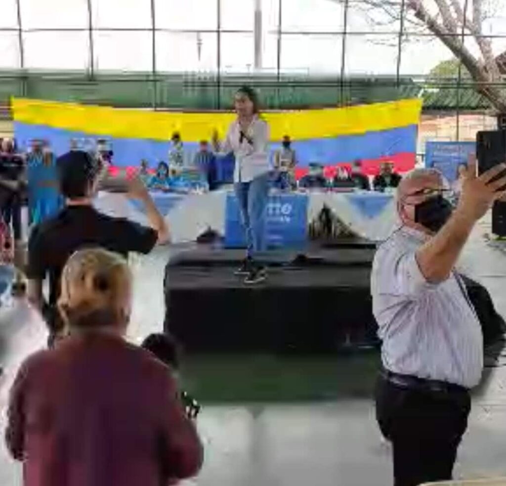 María Corina: Con el Zulia nos organizamos para enfrentar la farsa de noviembre