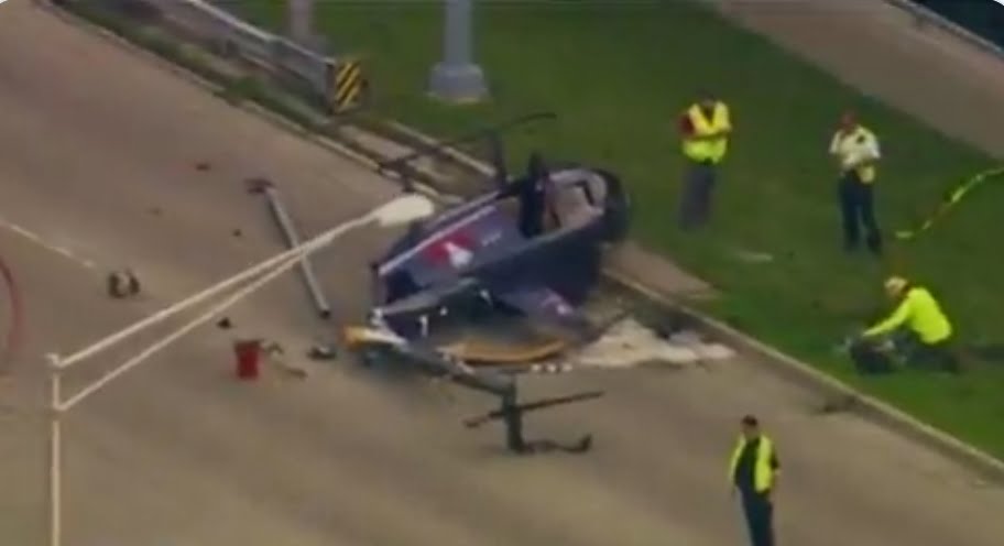 Se estrella un helicóptero en la autopista cerca del aeropuerto de Chicago (VIDEO)