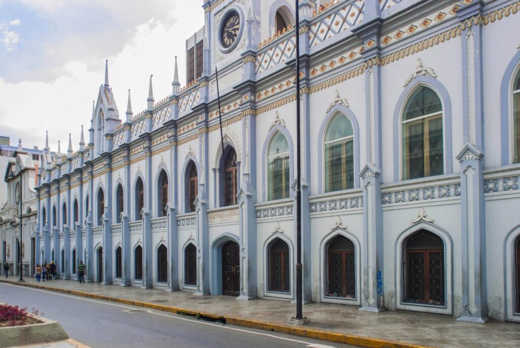 Academia Nacional de Medicina afirma que Venezuela no tiene vacunas para menores