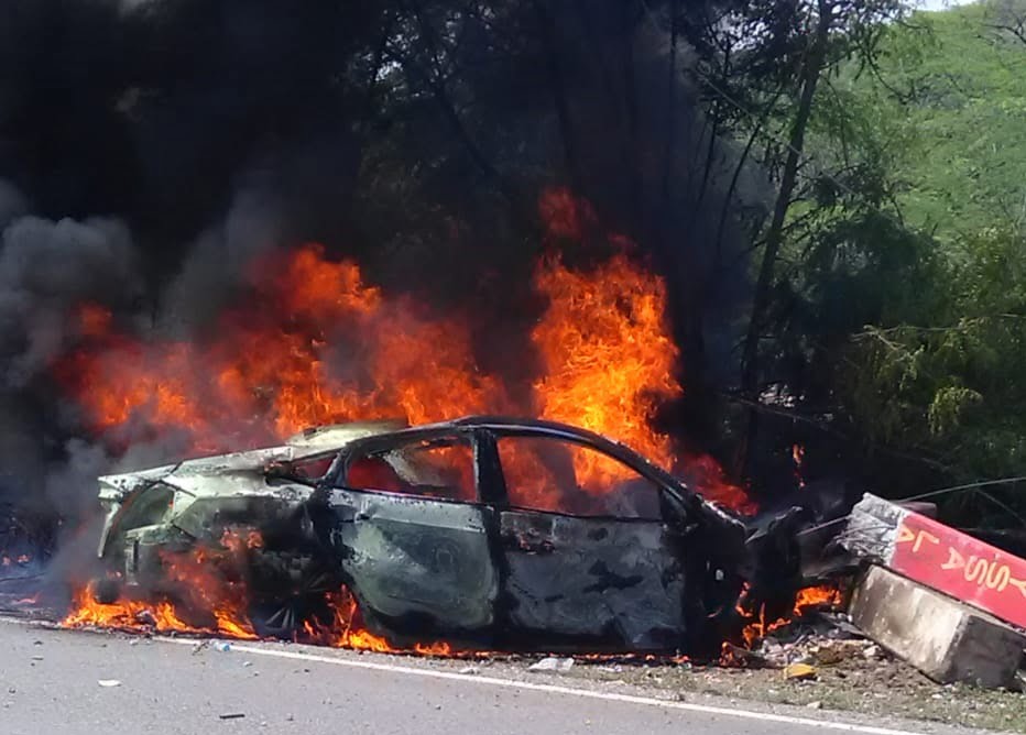 Niña de 8 años murió calcinada en accidente de la Francisco Fajardo (+VIDEO)