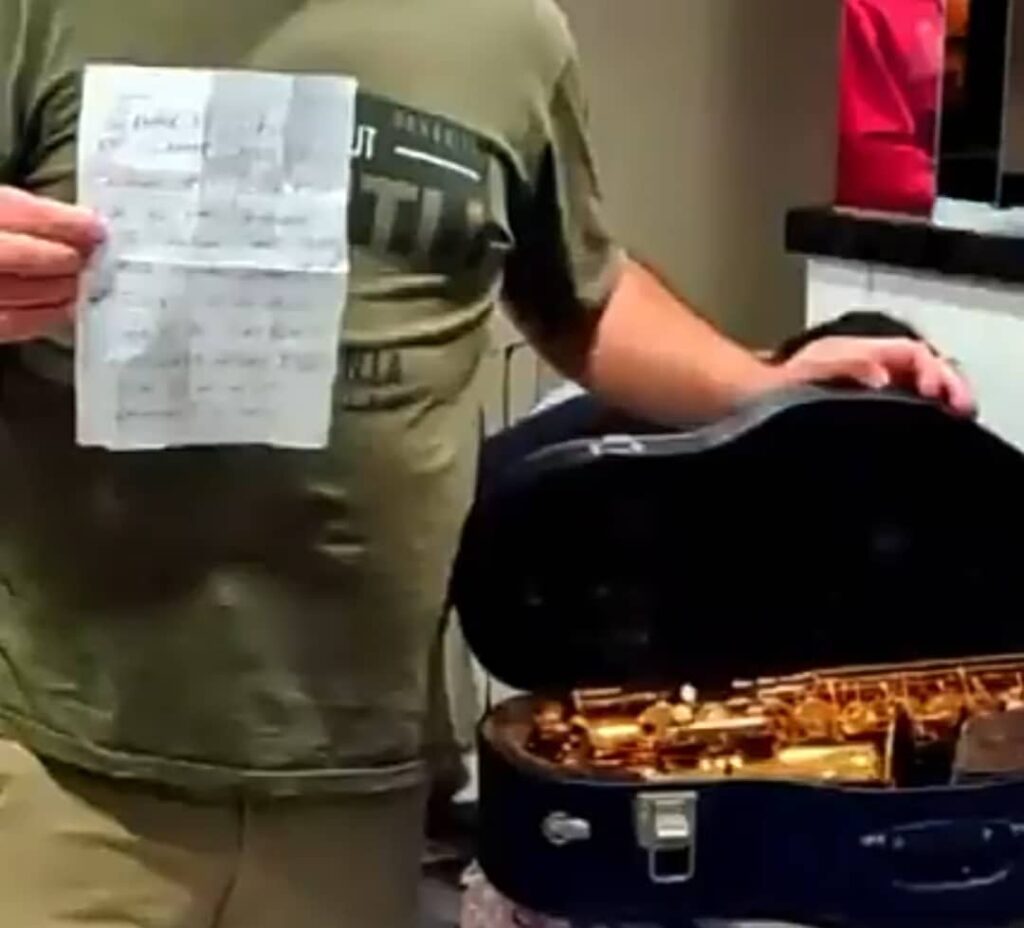 Ladrones se arrepienten de robar a un cristiano y le escriben una carta pidiéndole perdón (VIDEO)