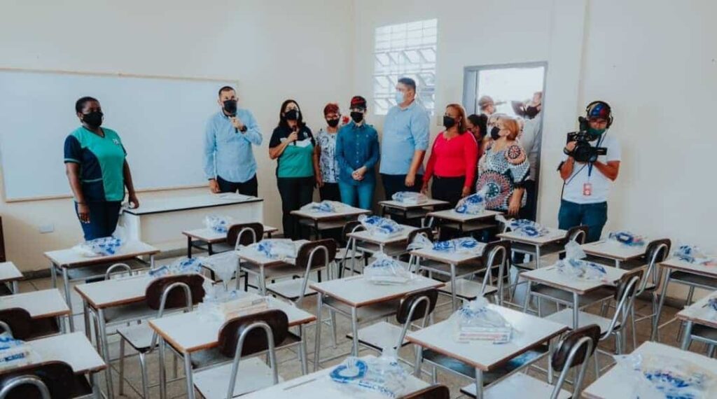 CLASES