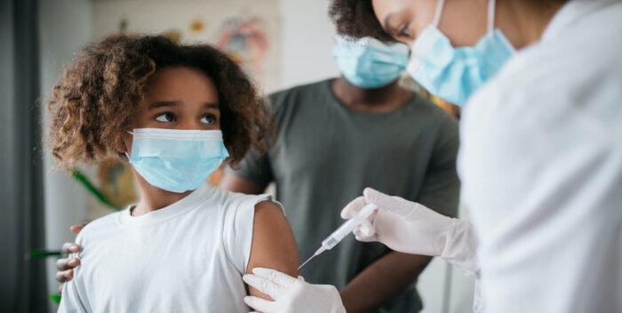 Médicos Unidos Venezuela advierte que solo deben aplicarse las vacunas aprobadas por la OMS