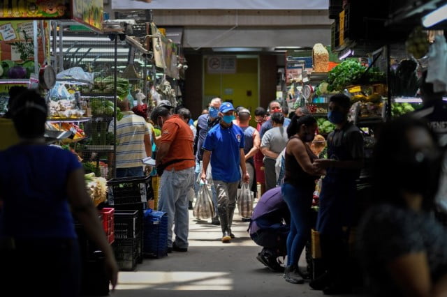 Subida de precios en dolares de los productos disparó inflación en Venezuela