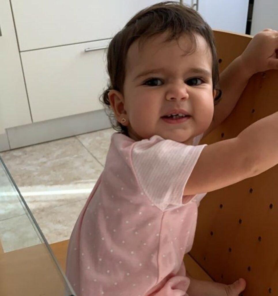 Sofi la hija de Capriles cautiva en las redes sociales (+vídeo)