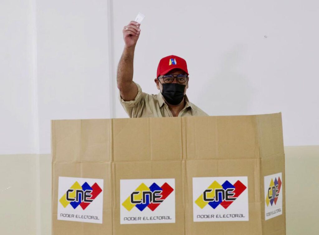 Jorge Rodríguez: “a votar, el sistema es muy rápido”