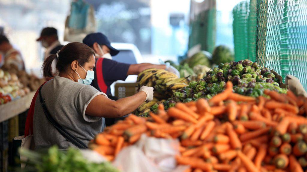 800 dólares fue el costo de la Canasta Básica Familiar del venezolano en octubre