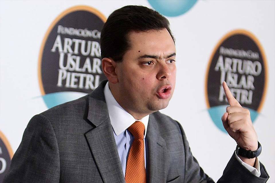 Antonio Ecarri recibe respaldo de Coalición Independiente