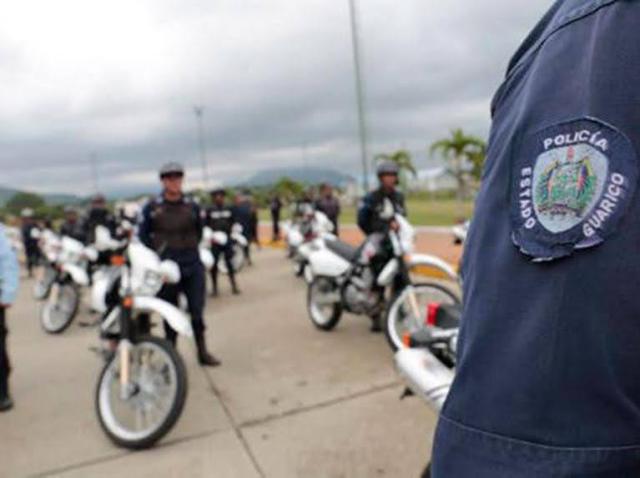 Detuvieron a director de un liceo en Guárico por publicar pornografía infantil en sus estados de WhatsApp