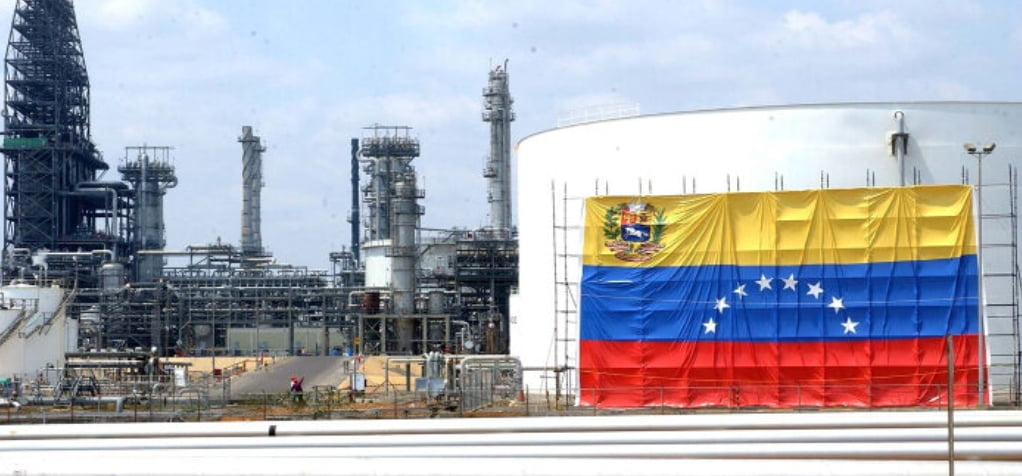 Exportaciones de crudo podrían financiar 61% del presupuesto del 2022