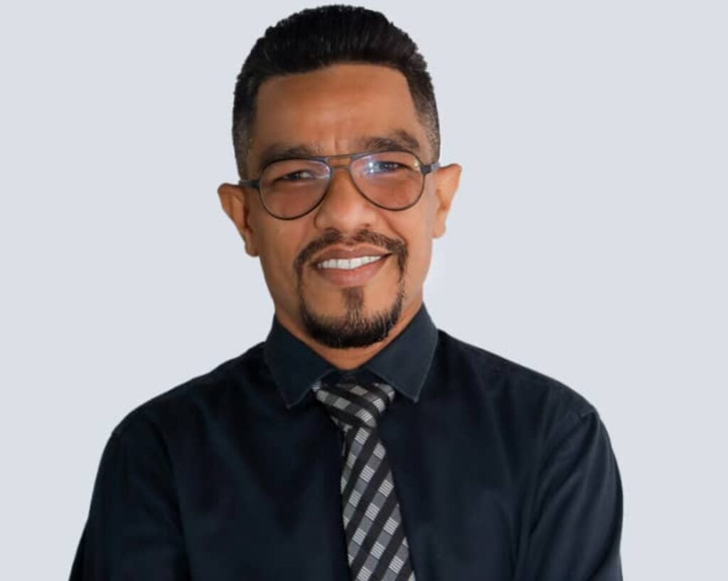 Porque a su tiempo recibiremos la recompensa sino desmayamos