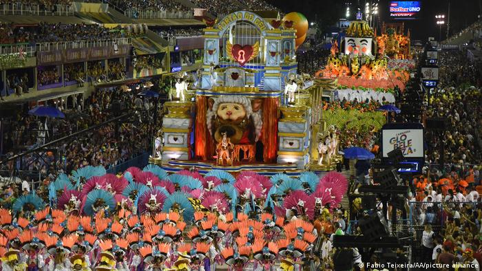 Carnavales de Rio de Janeiro y Sao Paulo fueron aplazados hasta el 21 de Abril