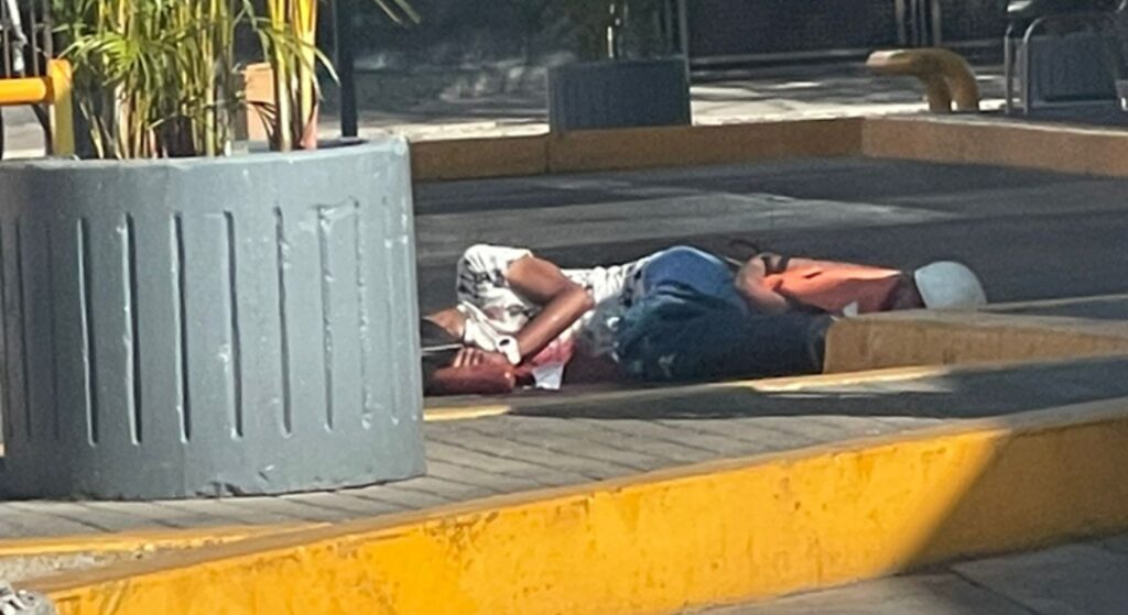 Intento de robo en gasolinera deja a un delincuente muerto y otro detenido Abatido