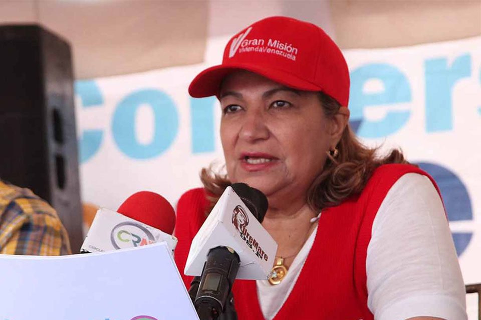 Yelitze Santaella: “Ya pasamos el millón de niños vacunados”