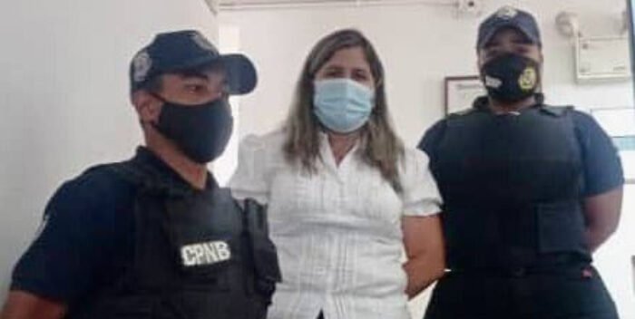 Detenida fiscal auxiliar de Mérida por participación en red de corrupción