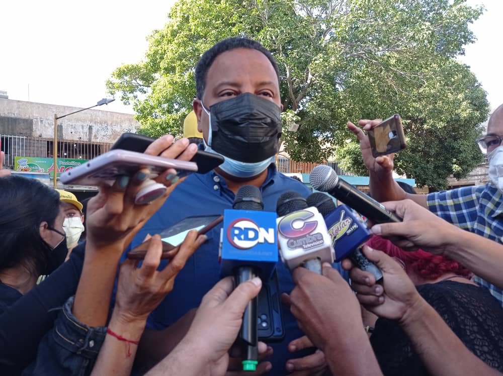 ¡En el Mercado Las Pulgas! Alcaldía de Maracaibo despliega gabinete parroquial