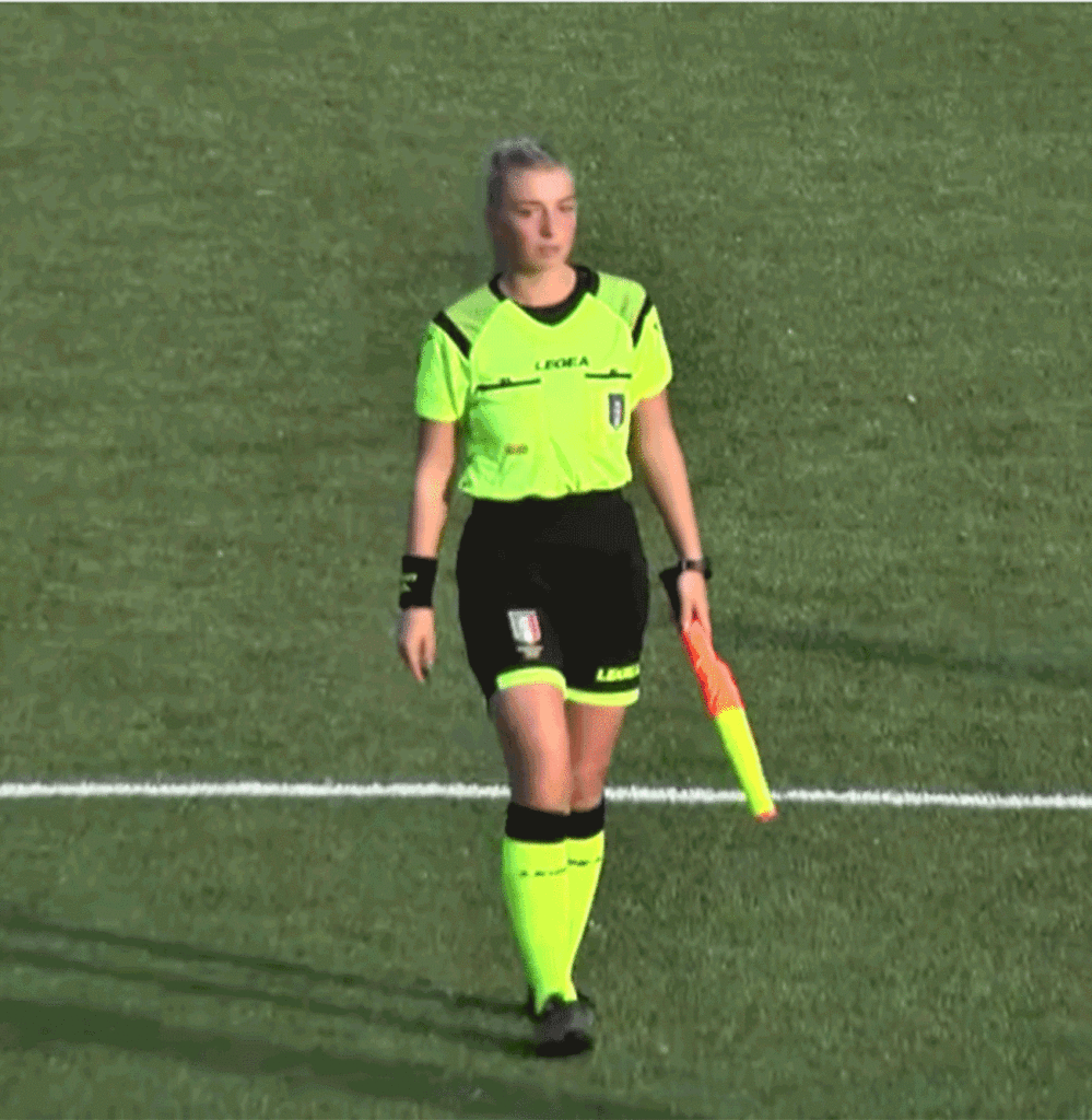 Conozca a la sexy arbitro italiana que reventó las redes tras filtración de un video porno (Fotos)