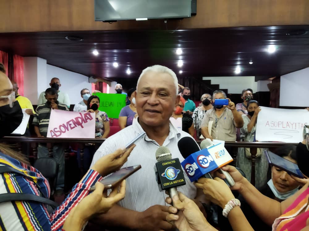 ¡Por Decreto Presidencial en el casco central! Comerciantes de los Plataneros piden les retornen sus espacios
