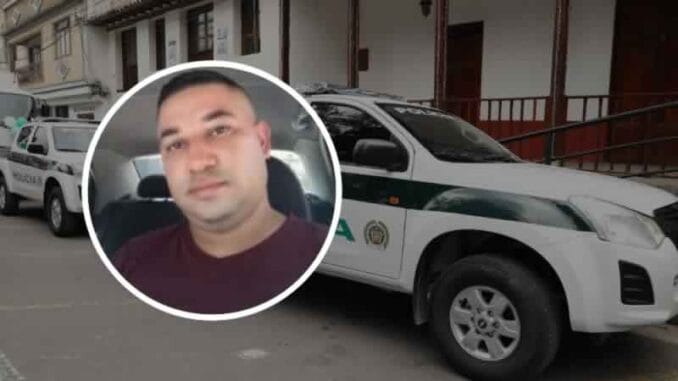 COLOMBIA: Capturan a Policía que llevaba cocaína en camioneta de la Institución