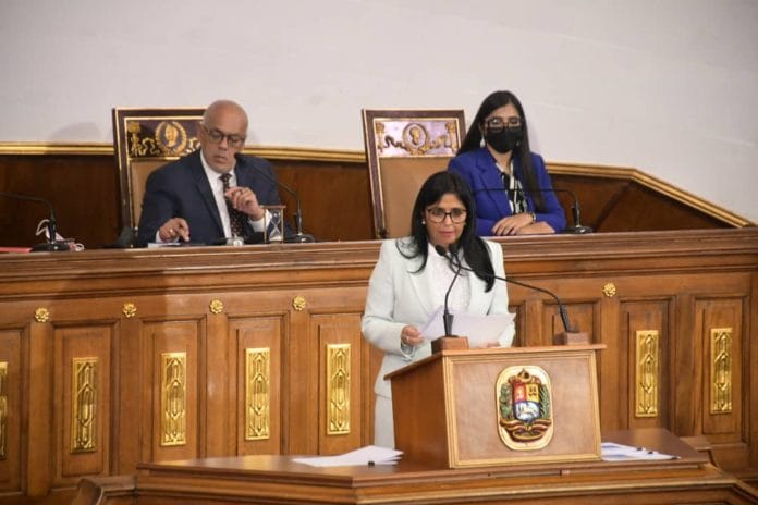 Rodríguez: en 2022 el precio del dólar creció solo 15% revaluando el bolívar