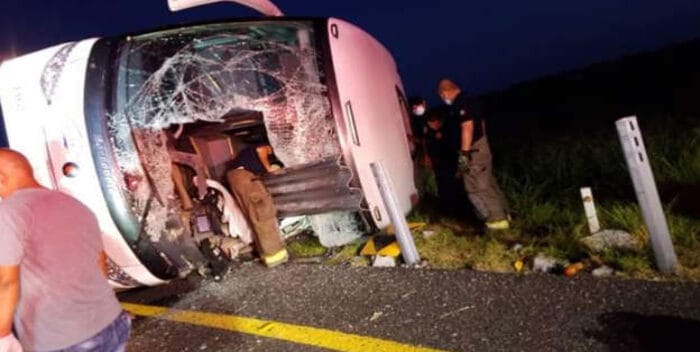 México: 10 heridos dejó el accidente de un autobús que trasladaba migrantes, entre ellos venezolanos