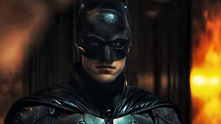 Murciélagos irrumpen sala de cine en plena función de The Batman (VIDEO)