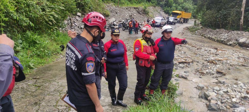 ¡ALERTA POR LLUVIAS! Puente Humus de Ejido en Mérida se encuentra obstruido