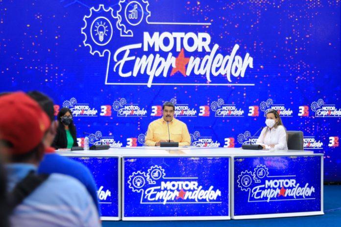 Maduro: «Debemos abrir un espacio en los supermercados para los productos de emprendedores»