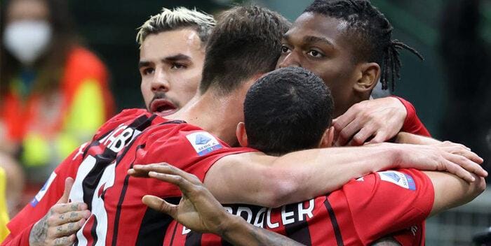 El Milan mantiene el liderato de la Serie A tras ganarle al Inter