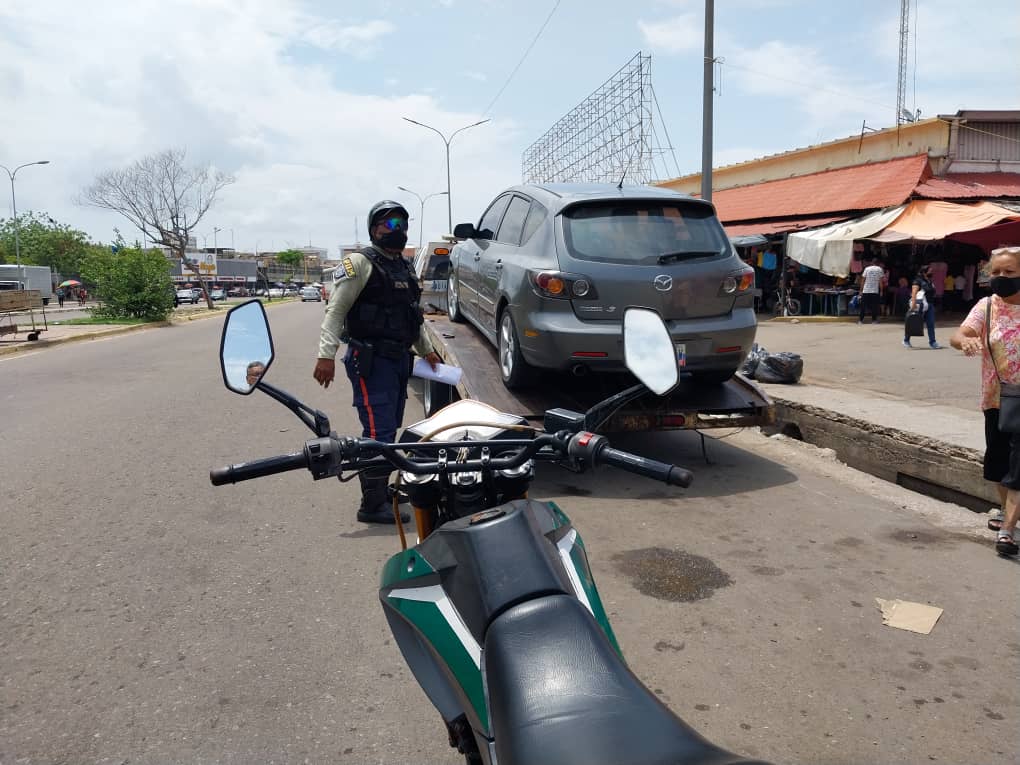 ¡Volvieron las multas! Operación Remolque aplican en el centro Polimaracaibo