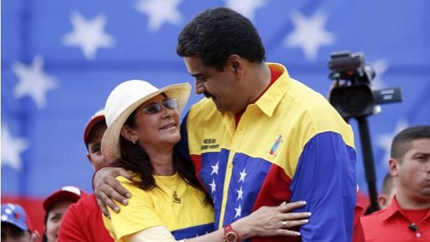 Presidente Maduro y Cilia se casarán por la Iglesia católica y evangélica