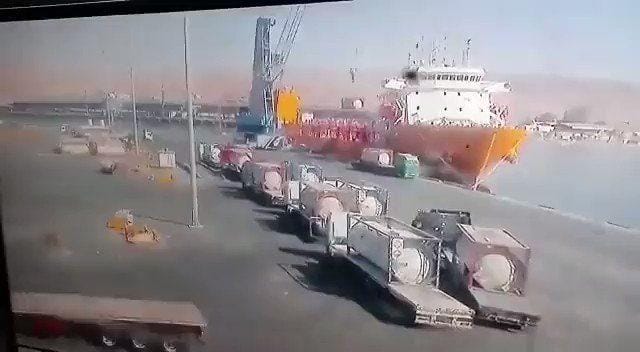 EN VIDEO| Reportan al menos 10 muertos y cientos de heridos tras fuga de gas tóxico en un puerto de Jordania