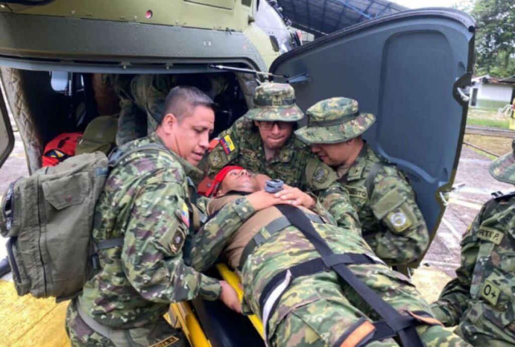 Diez militares resultaron heridos tras ataque en estación petrolera de Ecuador