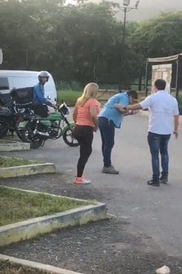 Detienen a mujer que agredió a su exesposo en el estado Miranda (VIDEO)
