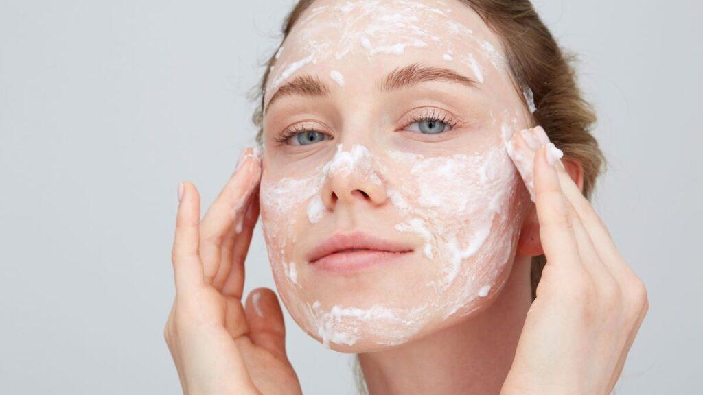 Con estos remedios naturales podrás eliminar los puntos negros