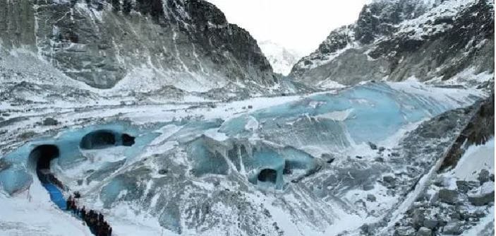 Al menos 6 personas fallecieron y otras 20 se encuentran desaparecidas tras desprendimiento de un glacial en Italia