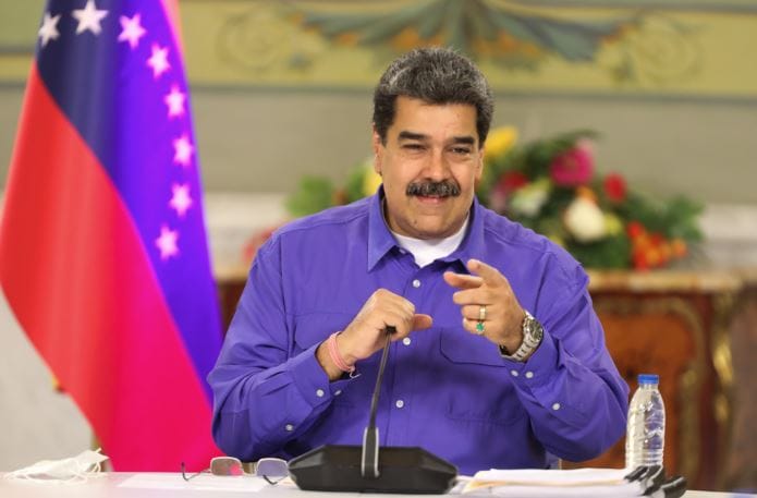 Maduro felicitó a Lula por su victoria en las presidenciales de Brasil