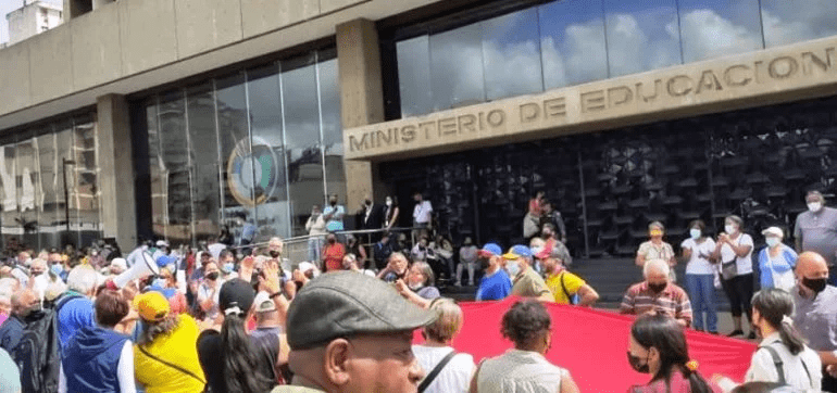 Nuevas afirmaciones sobre el pago del bono vacacional de educadores