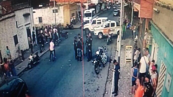 Dos policías fueron brutalmente atropellados en Barquisimeto| +Video