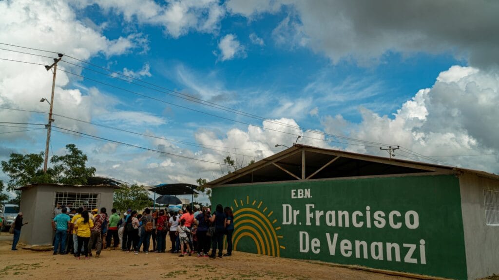 Tras 18 años de abandono, la Alcaldía de Maracaibo rehabilita la Escuela Francisco de Venanzi