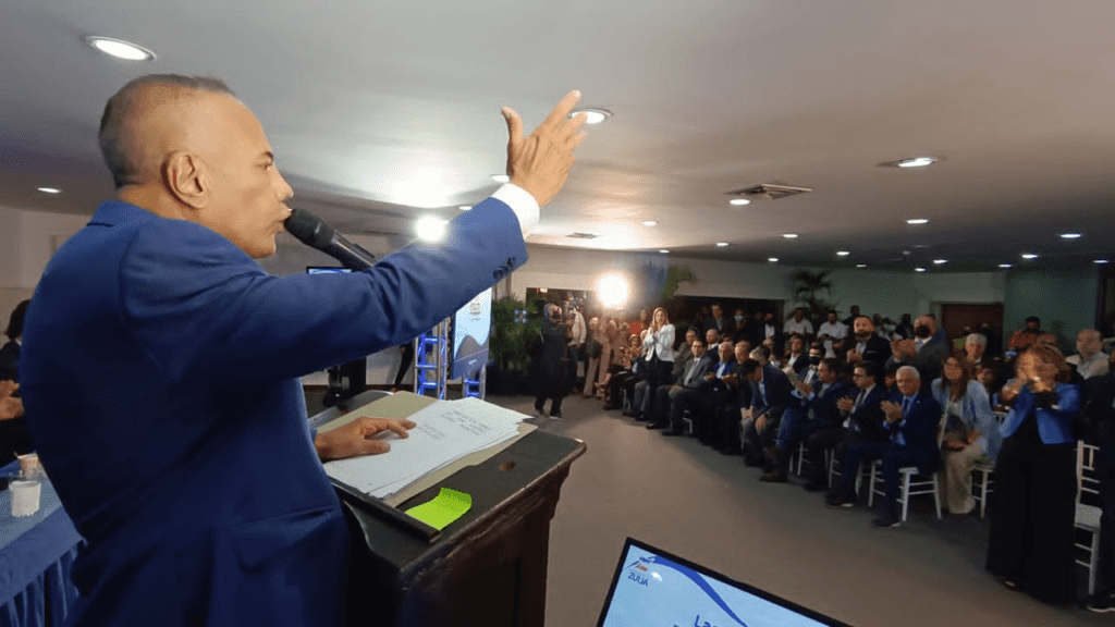 Rosales: «El Zulia se empina hacia la economía azul con iniciativas y proyectos sostenibles»