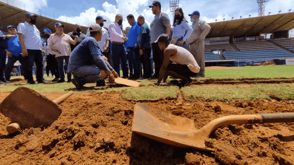 Gobernación del Zulia inicia trabajos en apoyo a la modernización del Estadio Luis Aparicio
