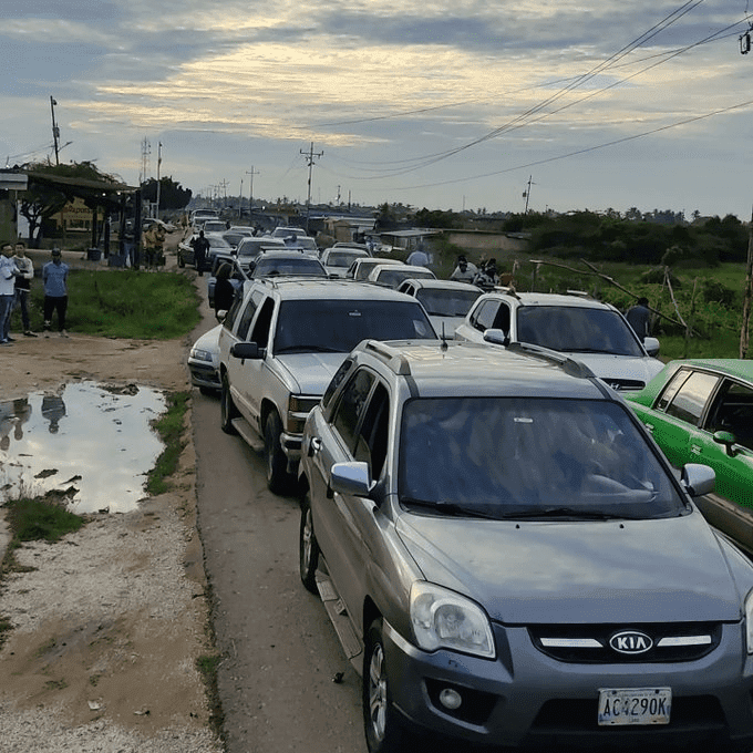 Tras 11 horas de paro se levantó el cierre de la vía Paraguachón
