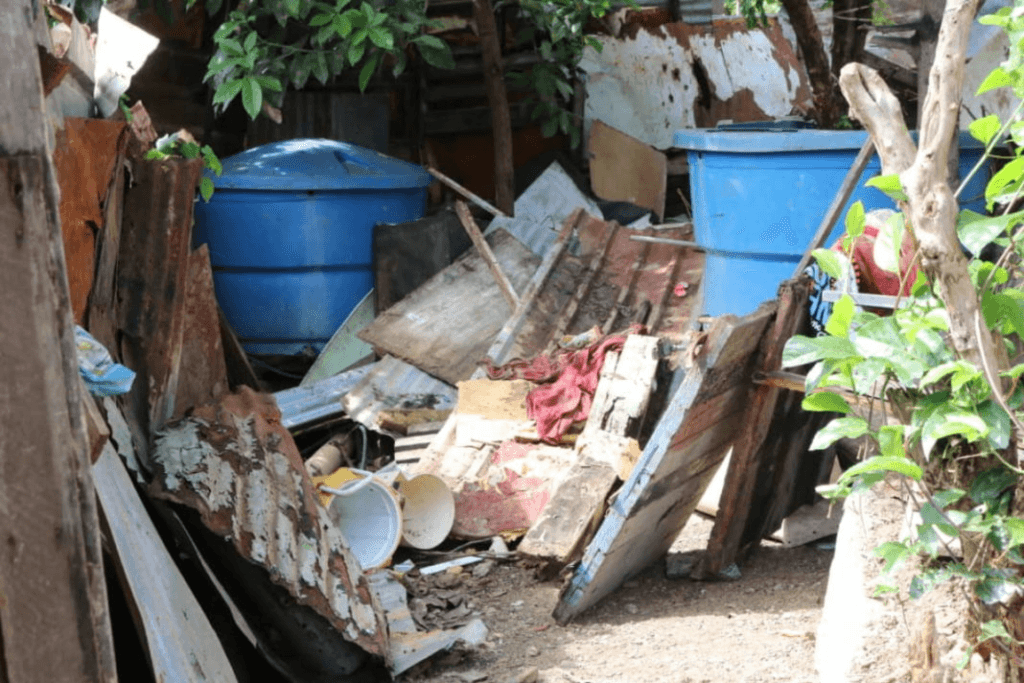 Colapsadas 44 viviendas en La Guaira tras las lluvias