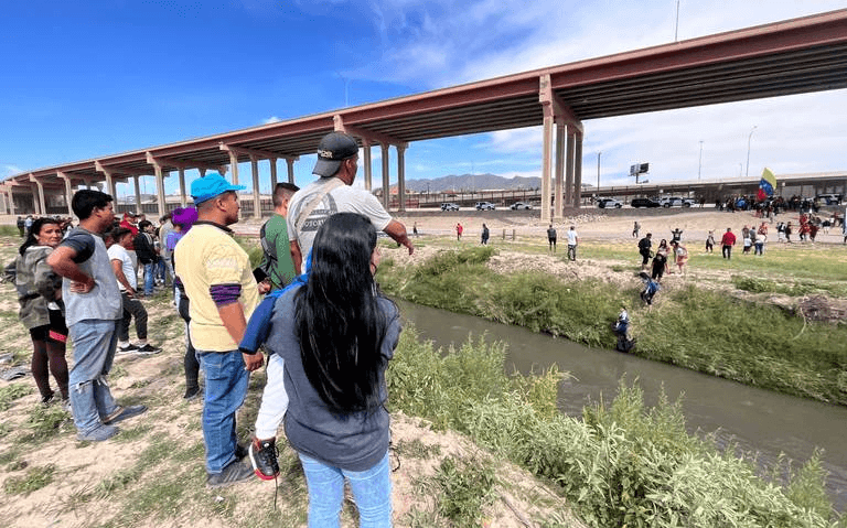 Patrulla Fronteriza de Estados unidos dispara contra migrantes Venezolanos (Video)
