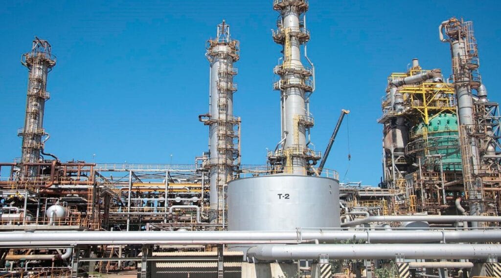 Apagón en Amuay: refinería registra falla eléctrica desde la madrugada de este jueves