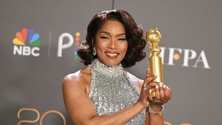 «Por su gracia estoy aquí», Actriz Angela Bassett glorifica a Dios por hacer historia durante los Globos de Oro