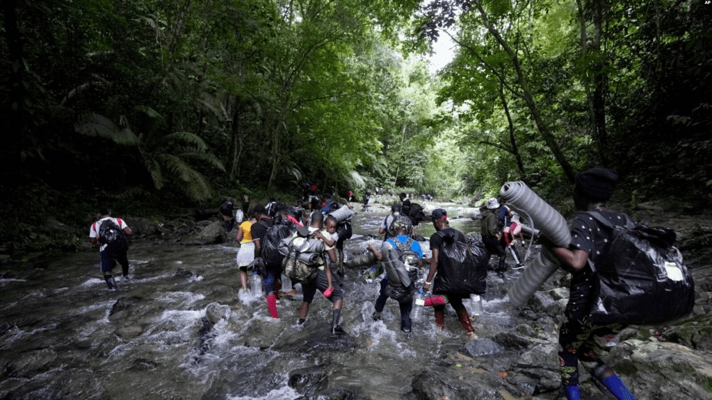 Más de 150 mil venezolanos cruzaron la selva del Darién en 2022
